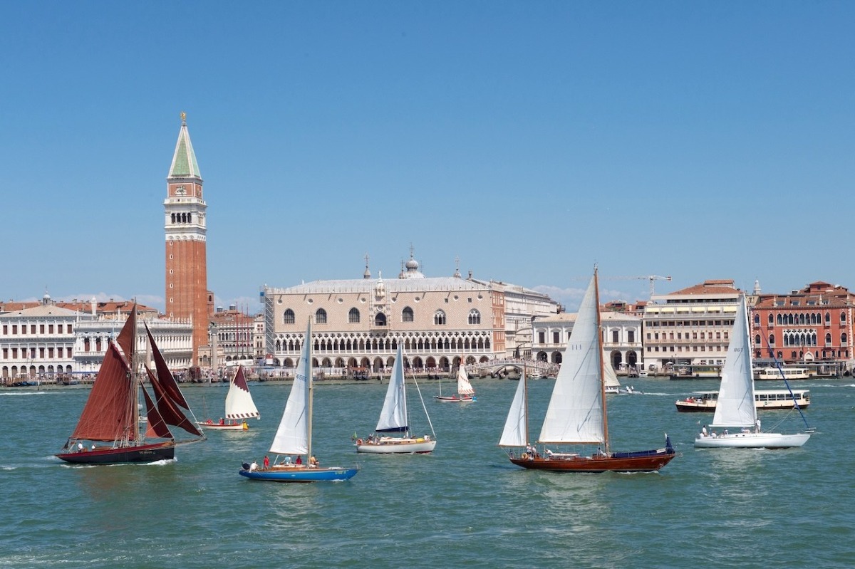 Vele d’epoca a Venezia il 27 e 28 giugno: regate al Lido e veleggiata visibile da San