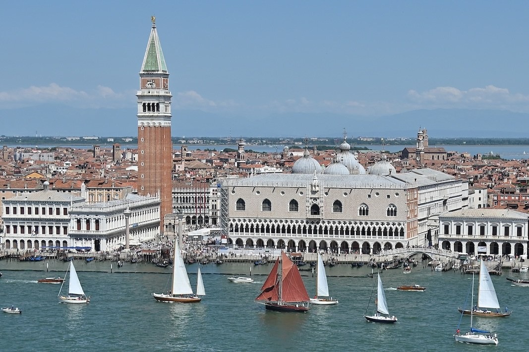 Vele d’epoca a Venezia il 27 e 28 giugno: regate al Lido e veleggiata visibile da San