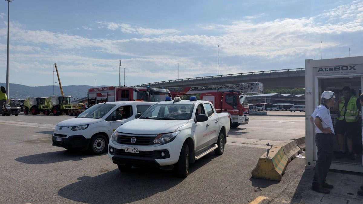Trieste, incendio simulato su una nave cargo in arrivo dalla Turchia: test riuscito in