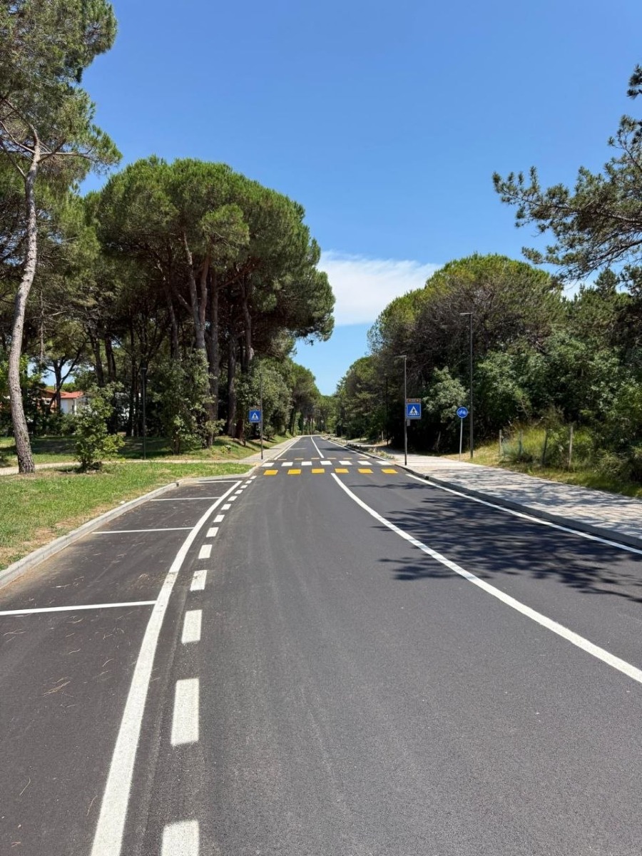 Viale delle Terme completato a Lignano: ciclabile continua e parco di 8 mila mq