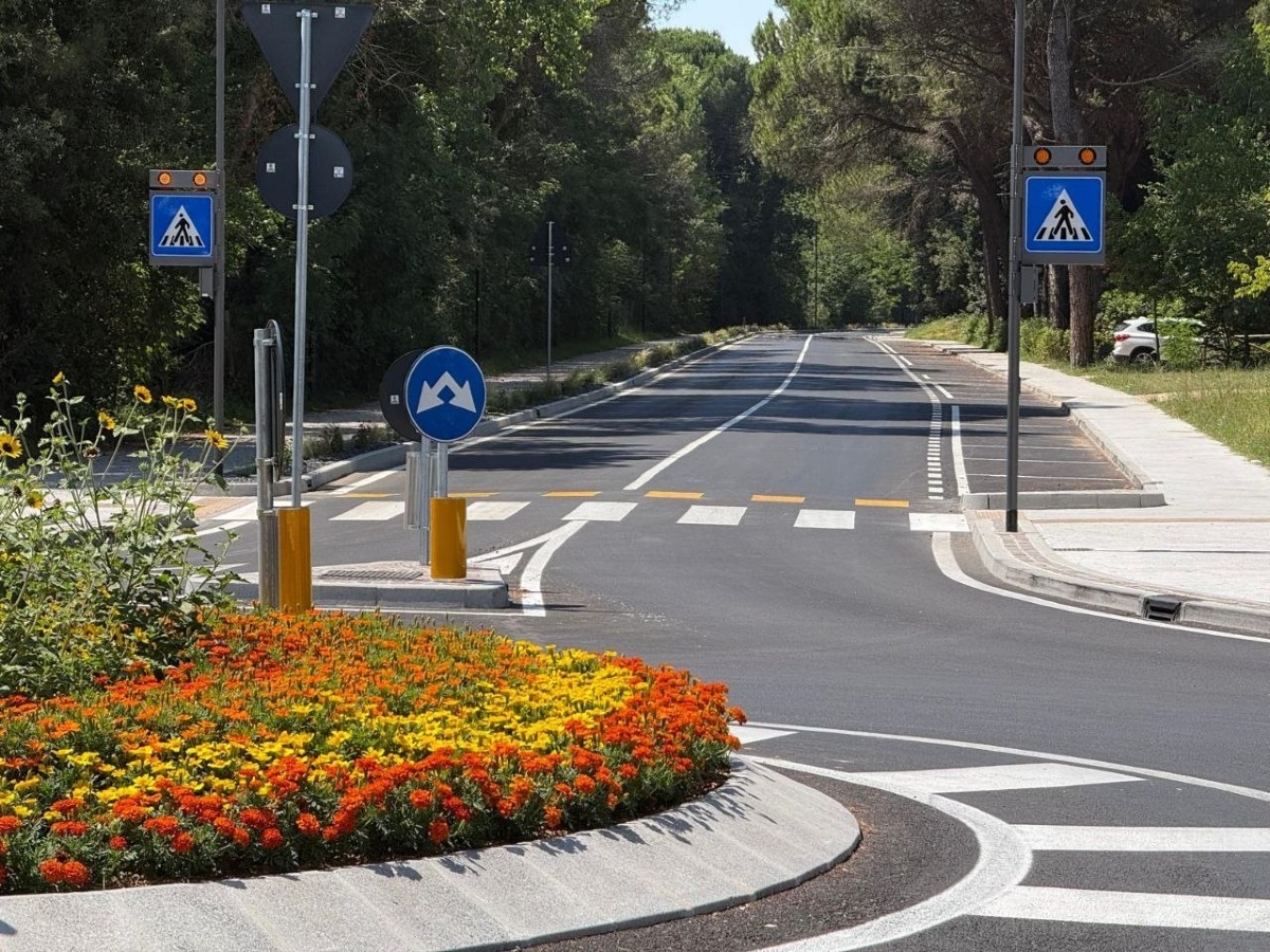 Viale delle Terme completato a Lignano: ciclabile continua e parco di 8 mila mq