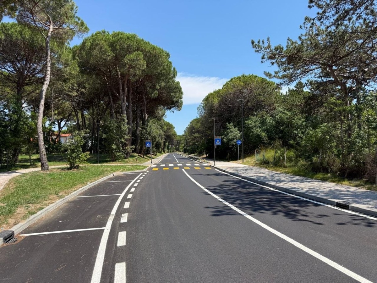 Viale delle Terme completato a Lignano: ciclabile continua e parco di 8 mila mq