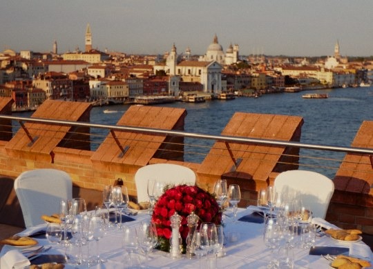 Festa del Redentore 2026 a Venezia, due cene vista fuochi all’Hilton Molino Stucky
