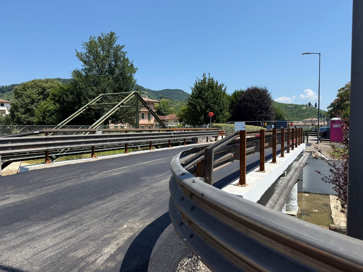 Farra di Soligo, riaperto il ponte sulla SP 32 a Col San Martino dopo lavori da 60mila