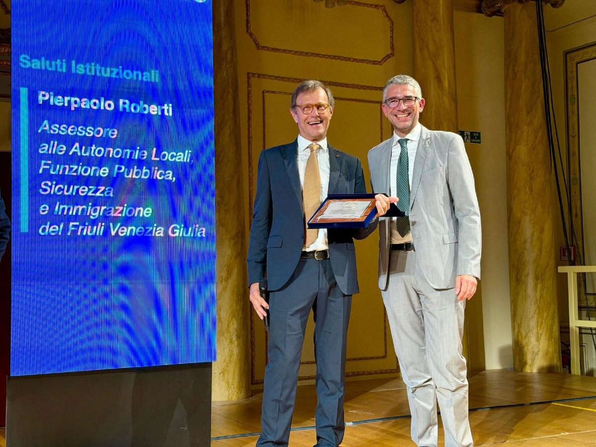 Trieste, i 100 anni dell’Istituto radiologico Gortan: targa della Regione al Teatro Verdi