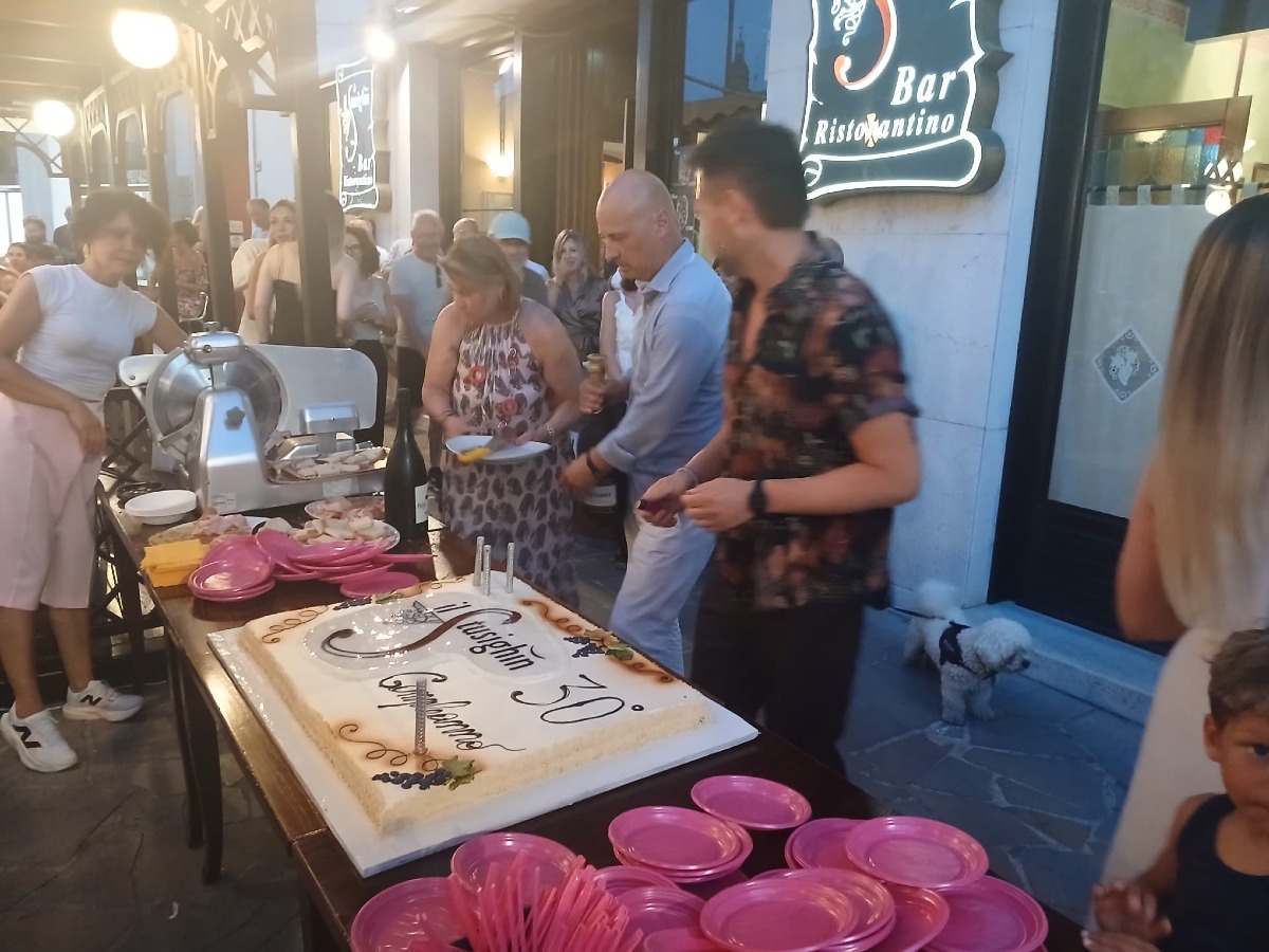30 ANNI BAR IL STUSIGHIN LATISANA 