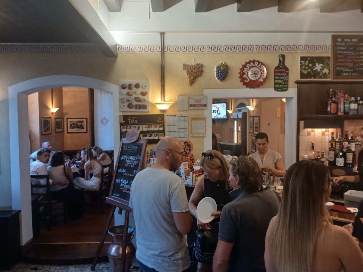 30 ANNI BAR IL STUSIGHIN LATISANA 