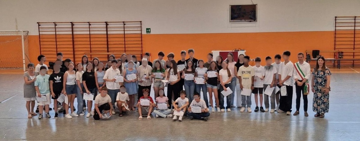 Farra di Soligo premia 233 studenti e assegna 4 borse di studio del 51° Stormo
