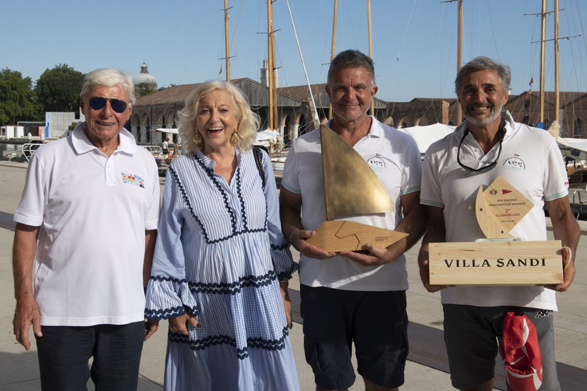 Naïf vince il Trofeo Principato di Monaco 2026, 28 vele d’epoca in Laguna