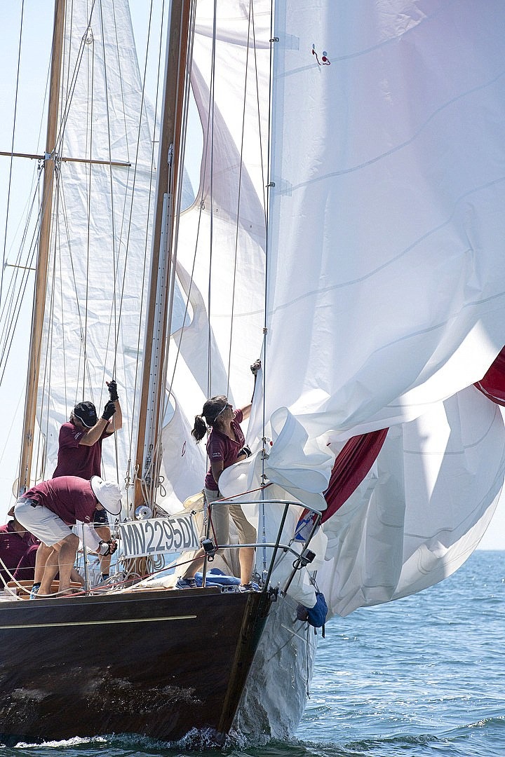 Naïf vince il Trofeo Principato di Monaco 2026, 28 vele d’epoca in Laguna