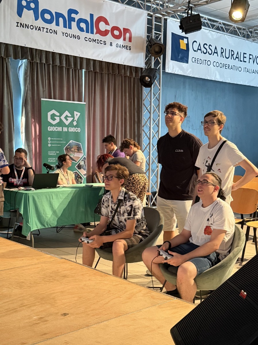 MonfalCon 2026 chiude con 500 presenze: crescono cosplay, giochi e fumetti a Monfalcone