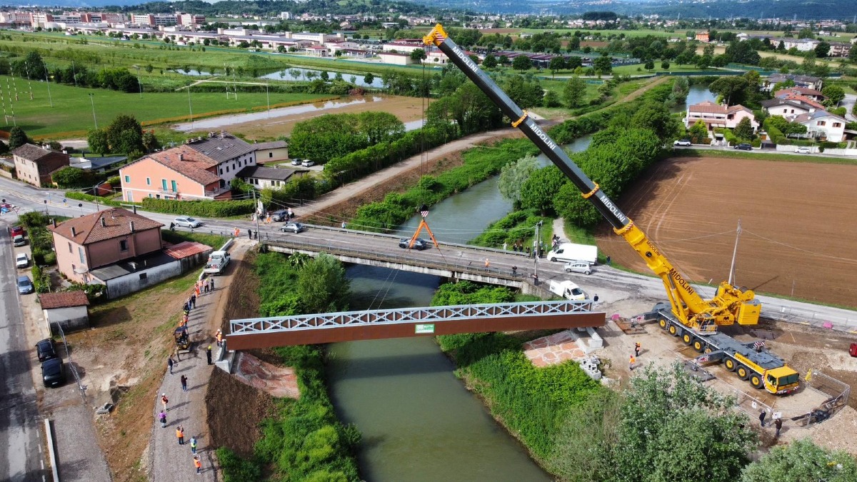 Midolini compra il nolo con operatore di Scaligera e sale a 7 filiali nel Nord Italia