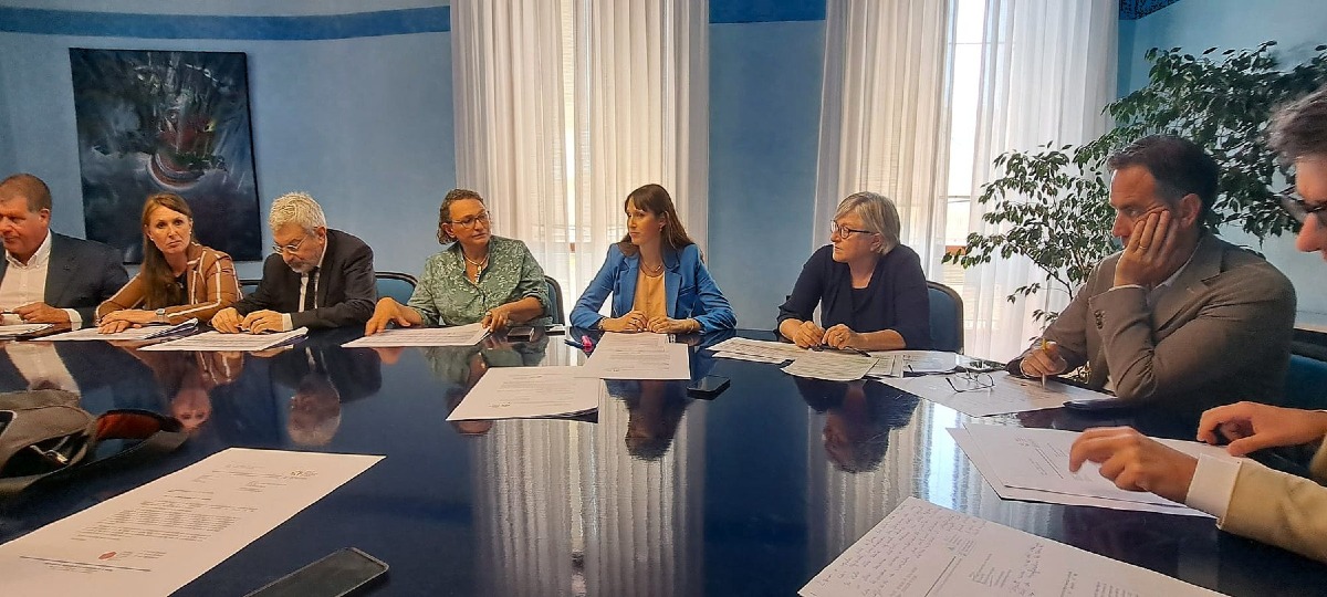 Sanità Fvg, Conti accusa Fedriga: «Oltre 6600 uscite dal servizio dal 2020»
