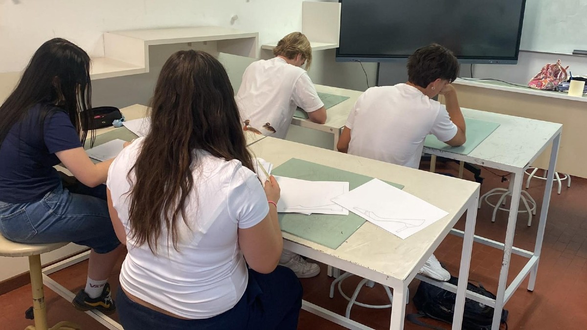Padova, 11 studenti del Ruzza in laboratorio a Vigonza per il distretto calzaturiero - 