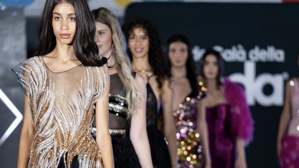 Lignano Pineta, Grande Galà della Moda 2026 il 5 luglio in piazza Marcello d’Olivo - 