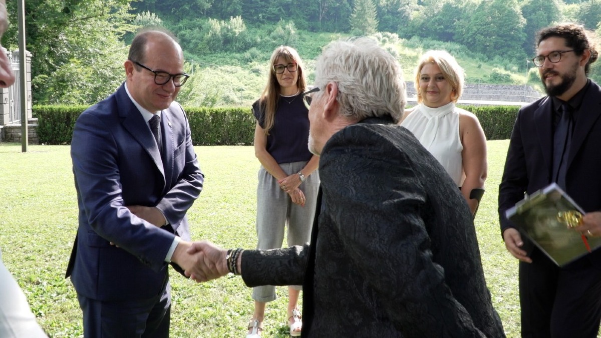 Castello Ceconi apre una galleria d’arte: a Pielungo debutta la mostra No Place | No Time - 