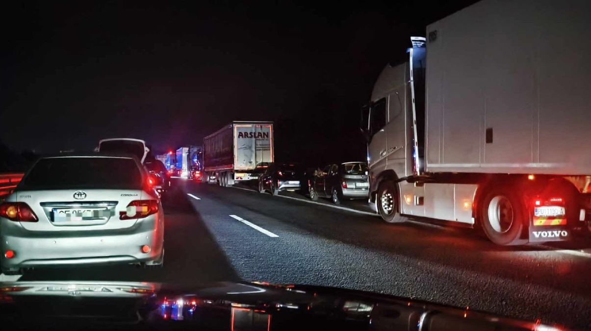 Travolto dopo essere sceso dall’auto: tragedia sul raccordo autostradale  - 