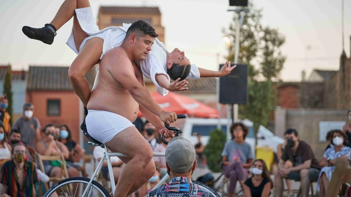 Tre piazze friulane per Alta Gama: a luglio arriva “Mentir lo Mínimo” tra borghi e festival - 