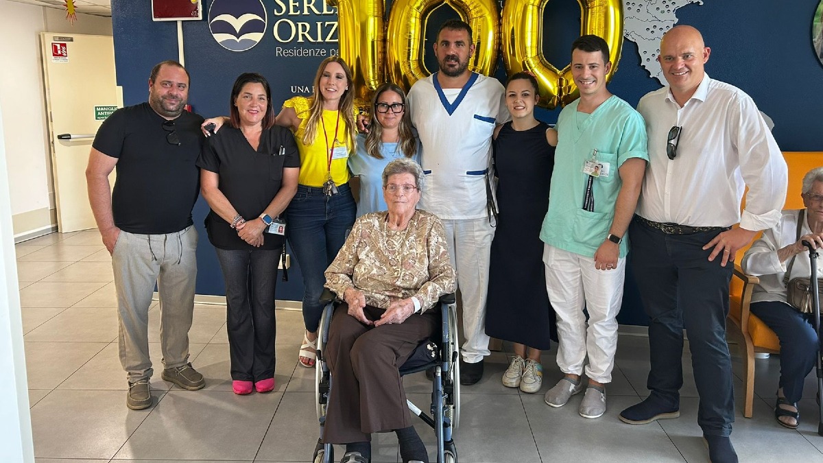 Erminia compie 100 anni alla Residenza San Sebastiano di Cinto Caomaggiore - 