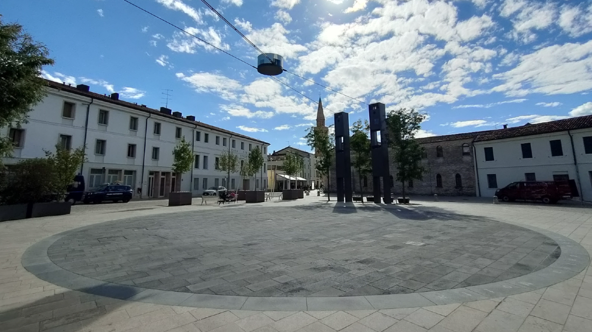 Donna molestata in centro a Pordenone: il marito interviene e viene aggredito | VIDEO - 