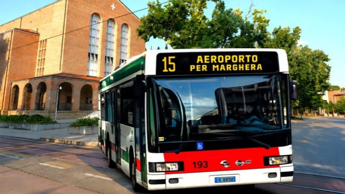 Marghera chiede un bus diretto per l’aeroporto: petizione per estendere la linea 15 - 