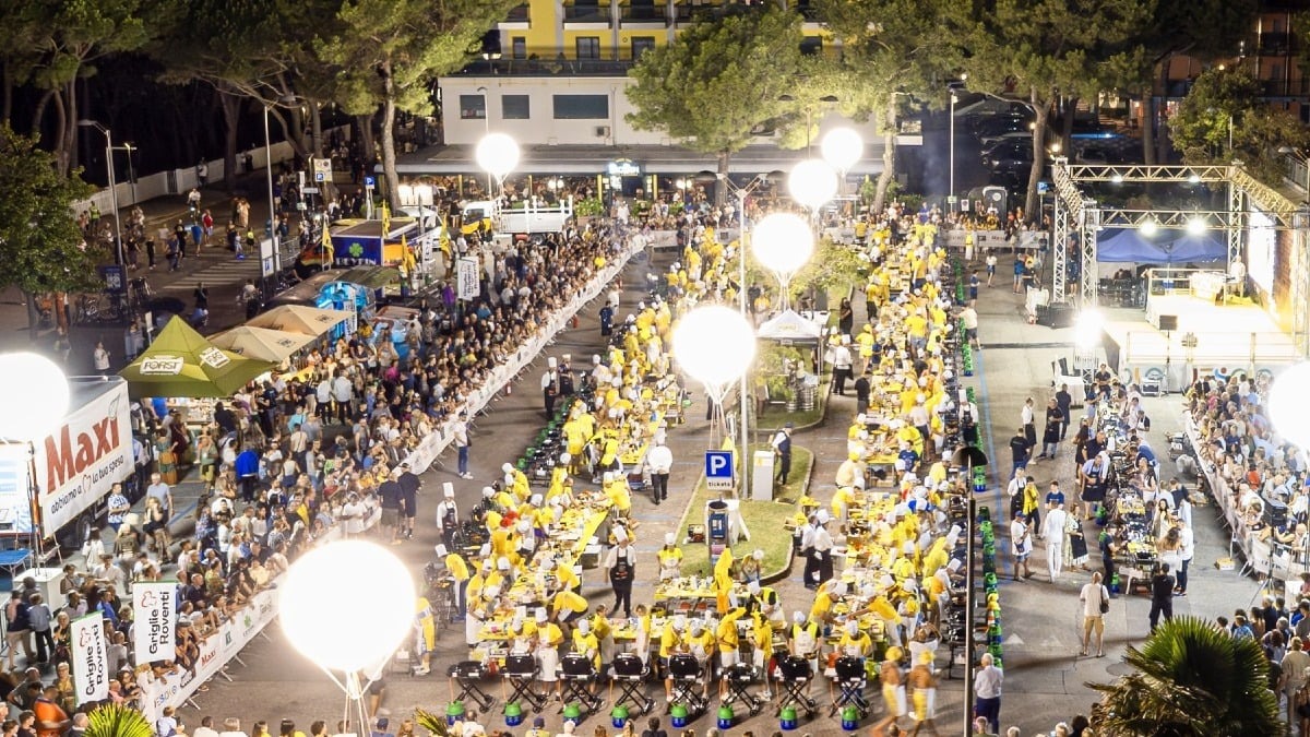 Jesolo accende piazza Torino: sabato il barbecue show con due giocatori della Benetton Rugby - 