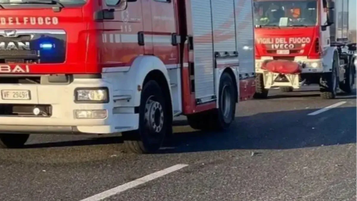 Maxi incidente sull’A4, coinvolti tre mezzi pesanti: chiuso il tratto tra Portogruaro e Cessalto - 