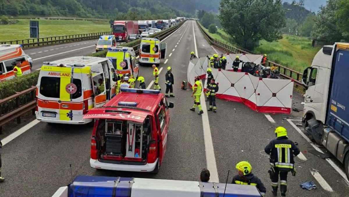 Il terribile incidente della famiglia in vacanza: morta anche la ragazza di 13 anni - 