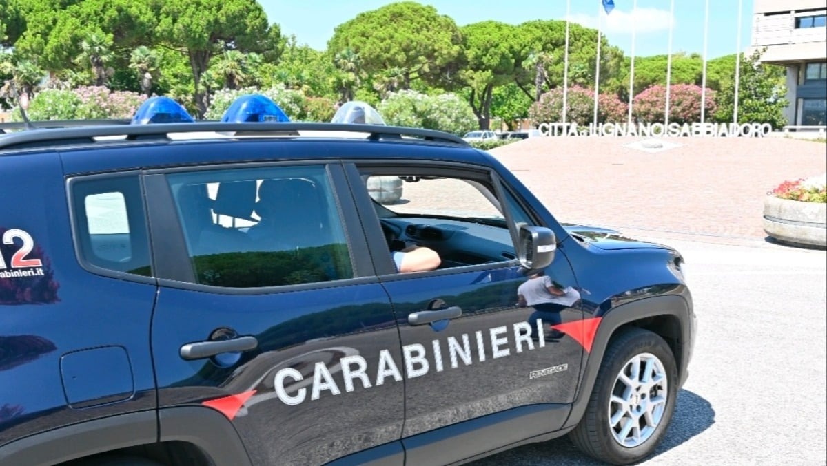 Lignano, auto e carta rubate nella stessa abitazione: due giovani rintracciati dopo gli acquisti a Palazzolo