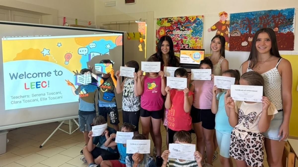 Asolo, tre cugine Usa insegnano inglese a 60 bambini e aiutano gli anziani - 