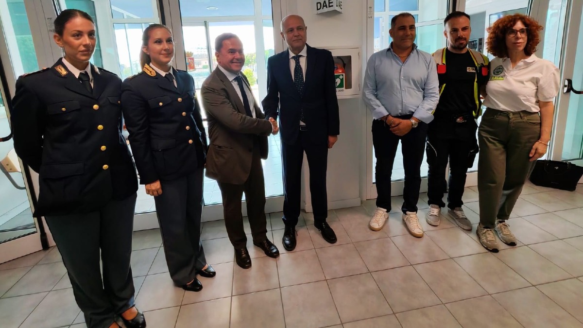 Defibrillatore al Commissariato di Jesolo, già oltre 150 DAE mappati dall’ULSS4 - 