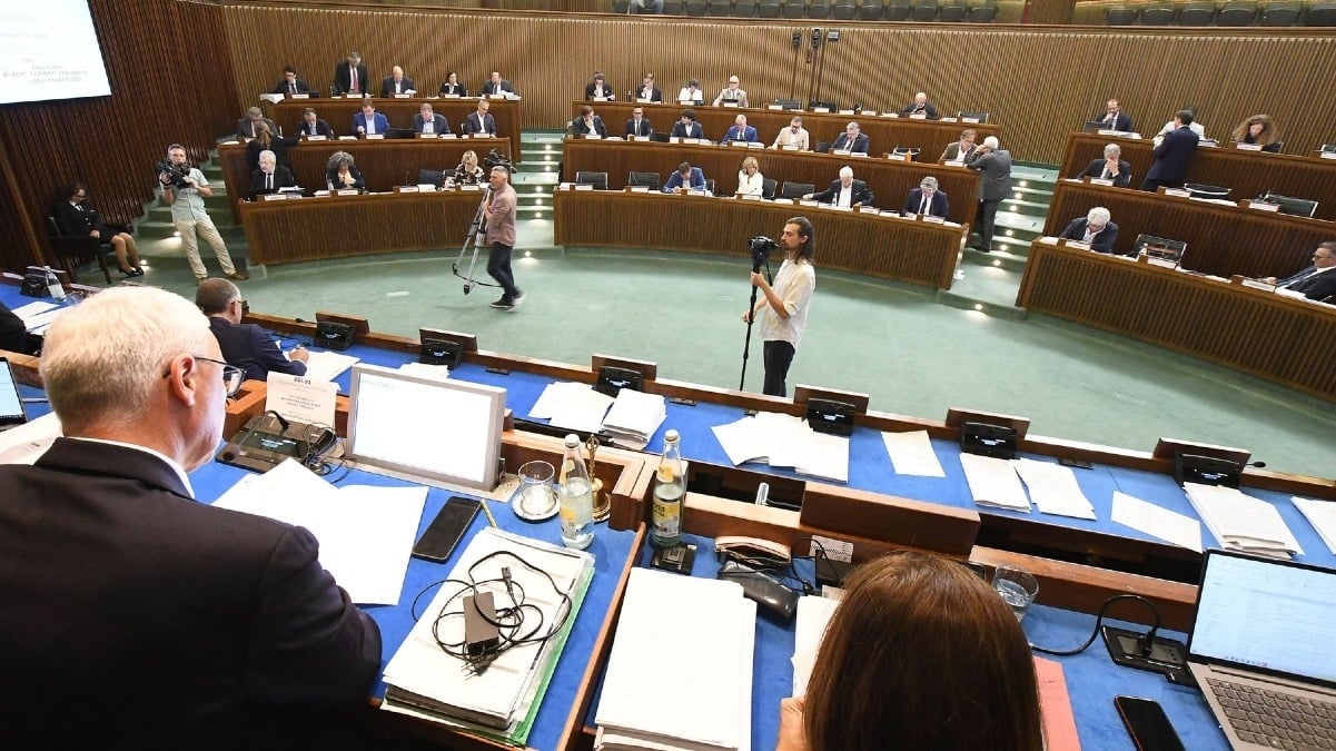 Manovra regionale, via libera ai fondi: nel Friuli Venezia Giulia risorse per scuole, ponti, strade e alloggi sociali - 