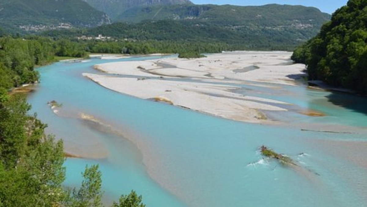 Un fiume sotto pressione tra siccità, scavi e accessi non controllati: cosa sta succedendo al Tagliamento - 