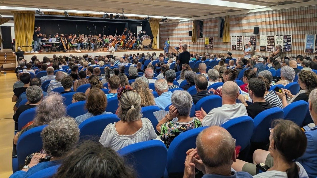 Rivignano Teor, auditorium pieno per Musica in Villa dopo il trasferimento per maltempo - 