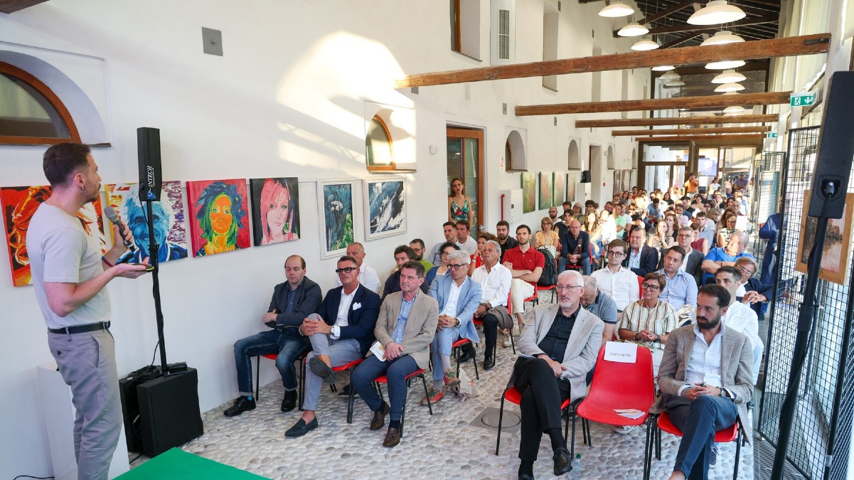 Codroipo, oltre 100 imprenditori all’incontro sulla salute mentale nel lavoro - 