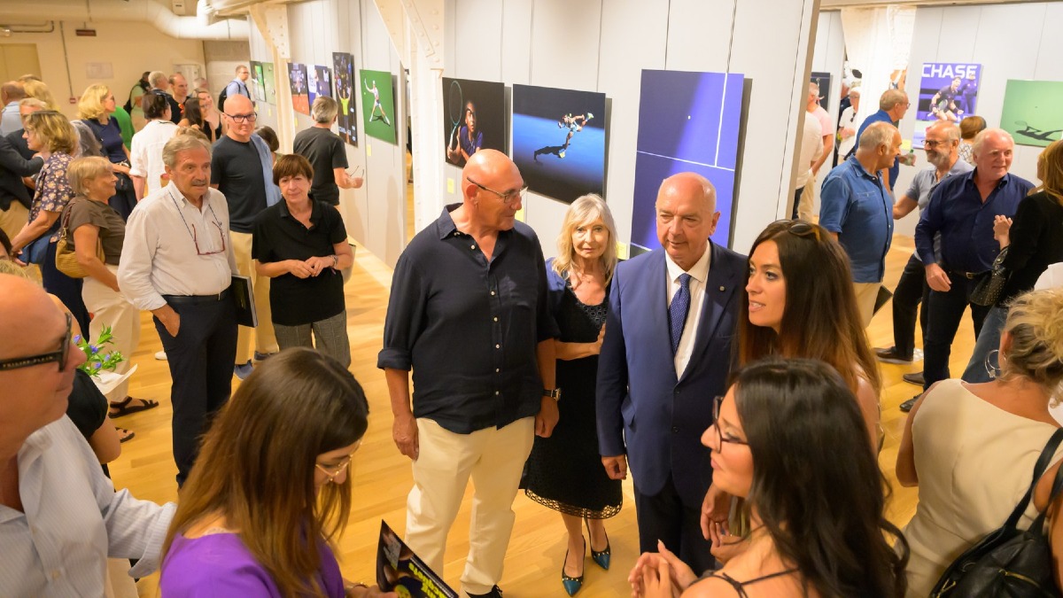 Trieste, a Flying Racquets la mostra sul tennis diventa interattiva con il sistema Amica - 