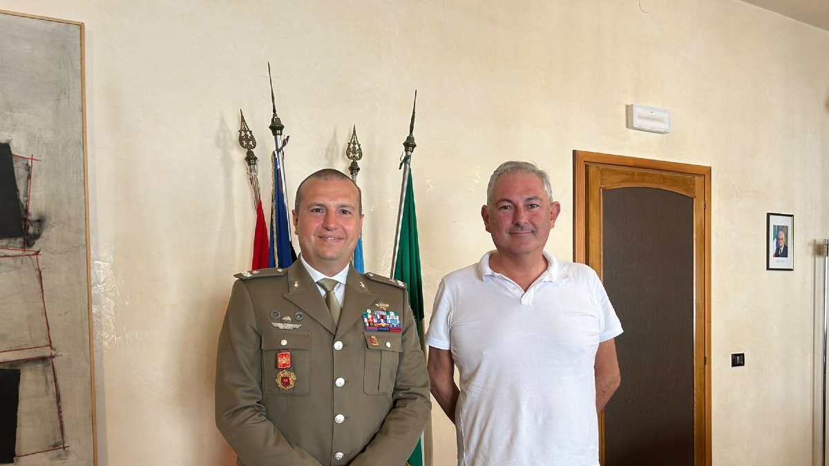 Pordenone, il sindaco Basso incontra il nuovo comandante della Brigata Ariete - 