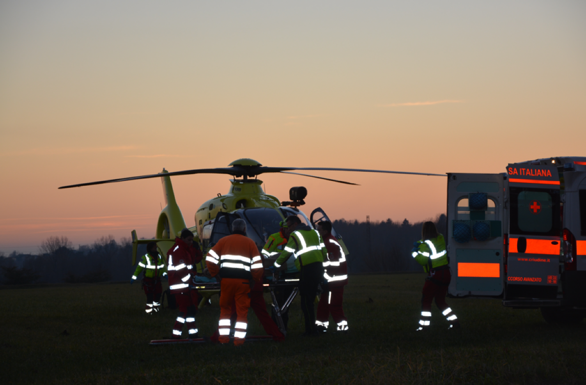 Accoltellato a Rivignano Teor: esce insanguinato e chiede aiuto ai vicini | VIDEO - 