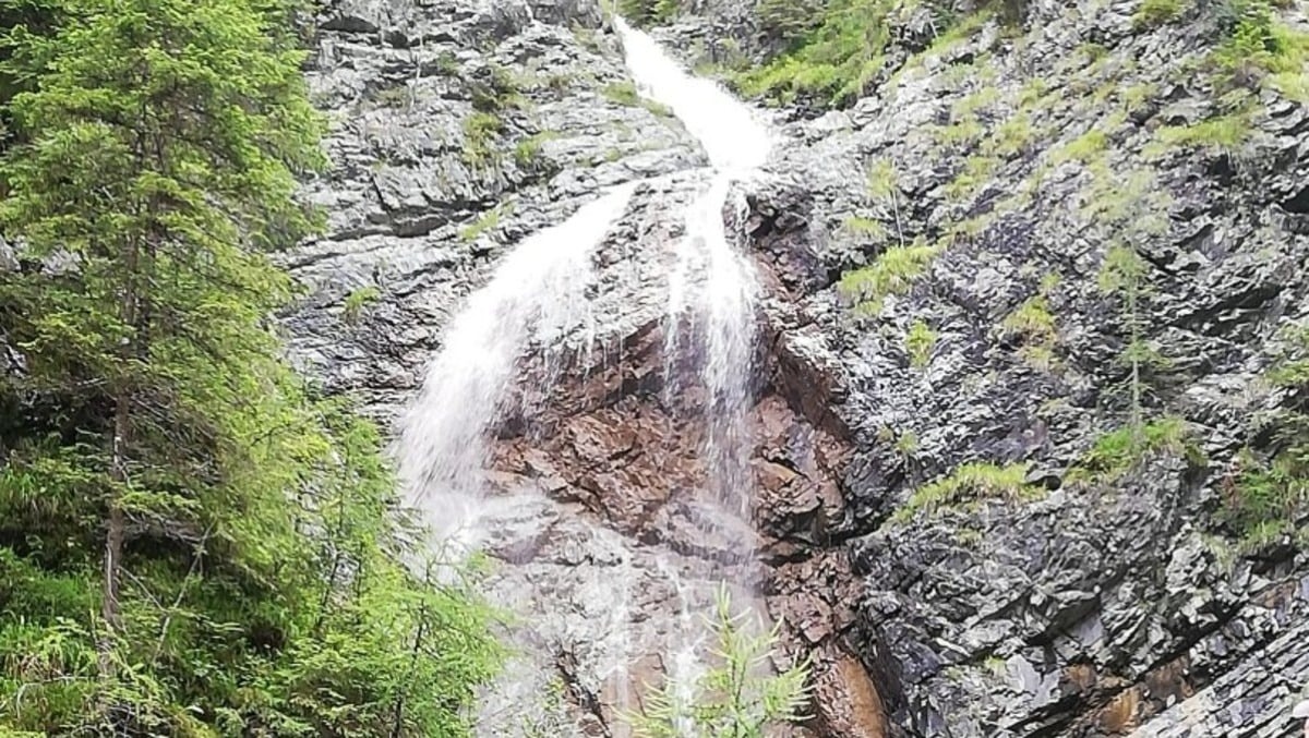 Due recuperi in montagna nel pomeriggio: ferita una turista a Sappada, altra caduta a Forni Avoltri