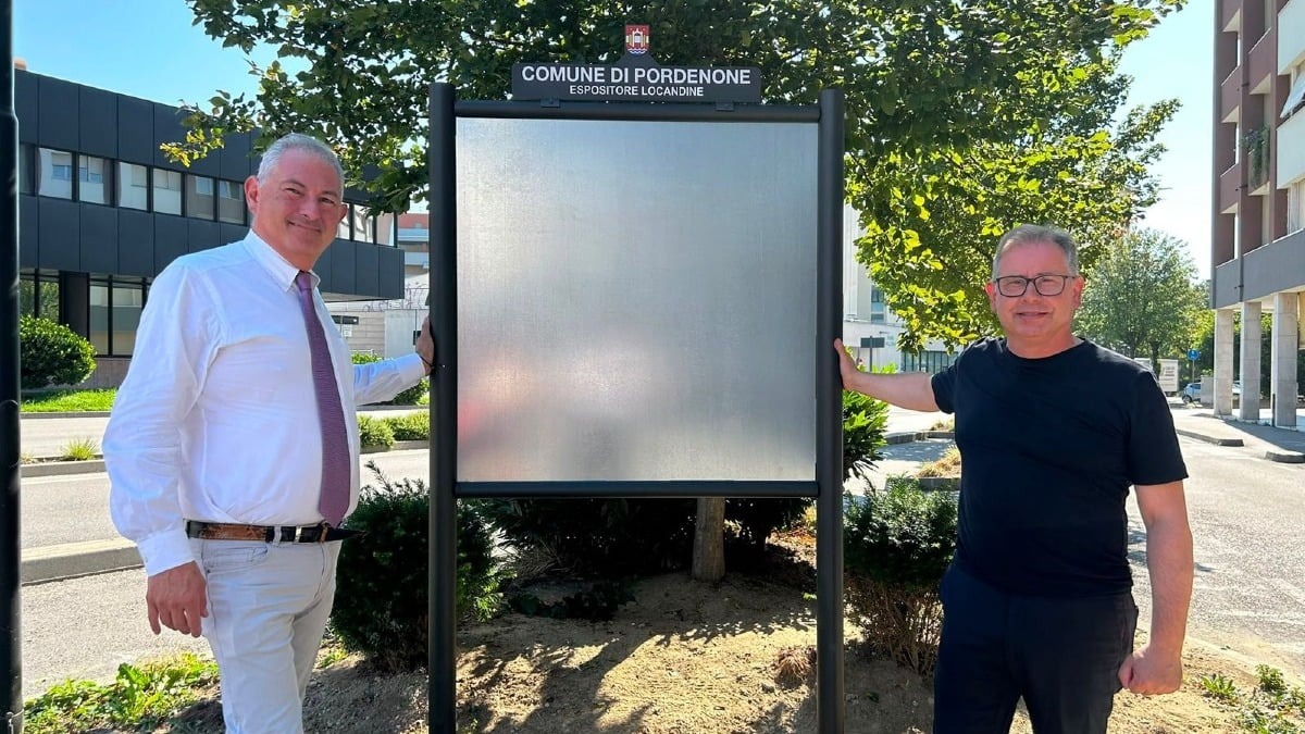 Locandine degli eventi, Pordenone ridisegna gli spazi: già attive 12 bacheche in città - 