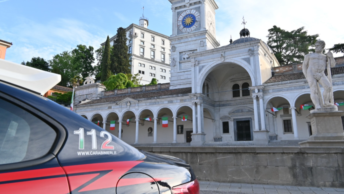 Carabiniere ferito da un 25enne a Udine: il furto al supermercato e l’aggressione - 