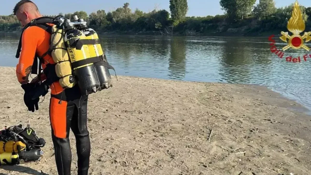 Papà di 34 anni disperso nel Po: si era tuffato per salvare la figlia - 