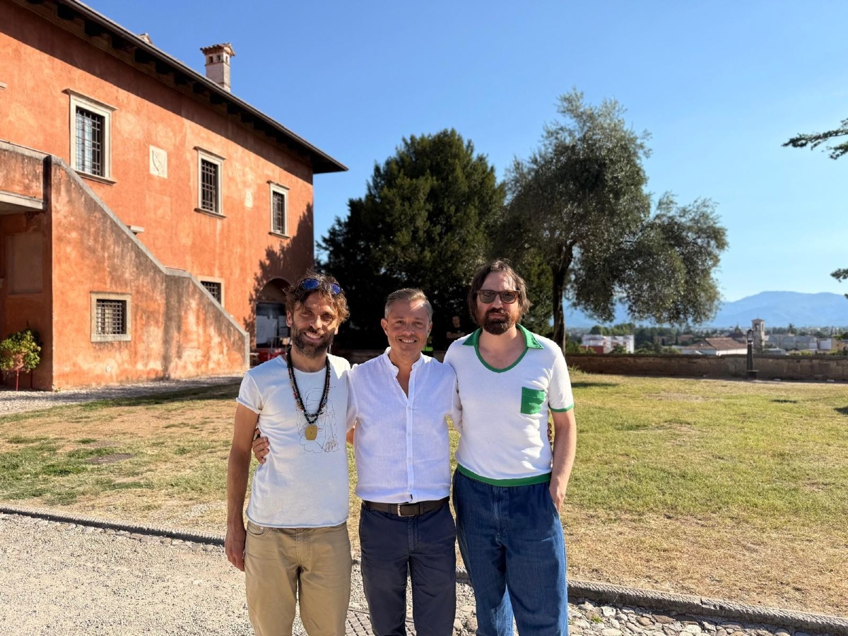 Udine, in 1.500 all’alba sul Castello per il Concerto del Risveglio con Dimartino