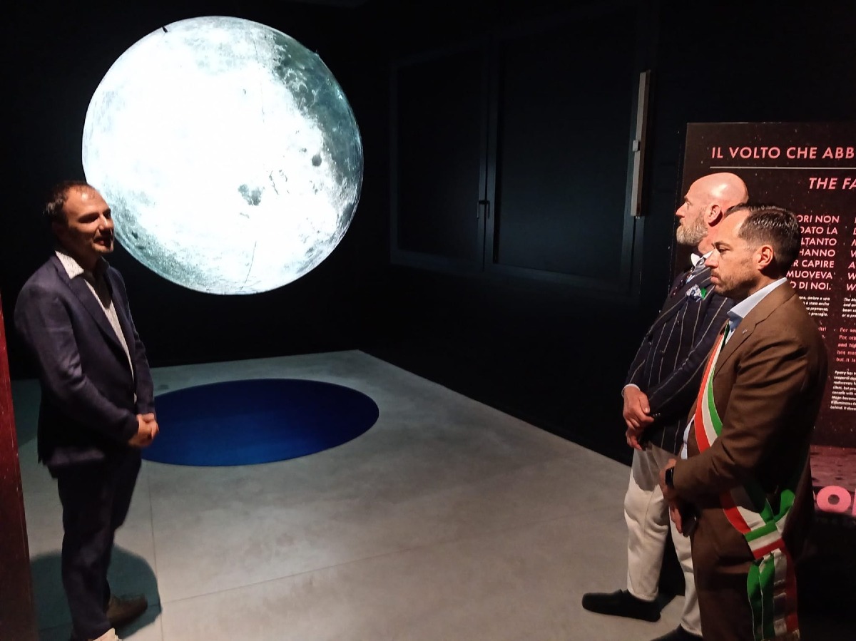 Jesolo, mostra MOON fino al 6 gennaio 2027: planetario digitale e scuola per astronauti