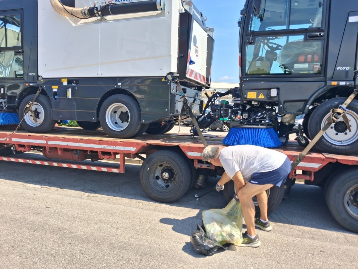 Pordenone, raccolti 37 chili di rifiuti nell’area commerciale di via Volt De Querini