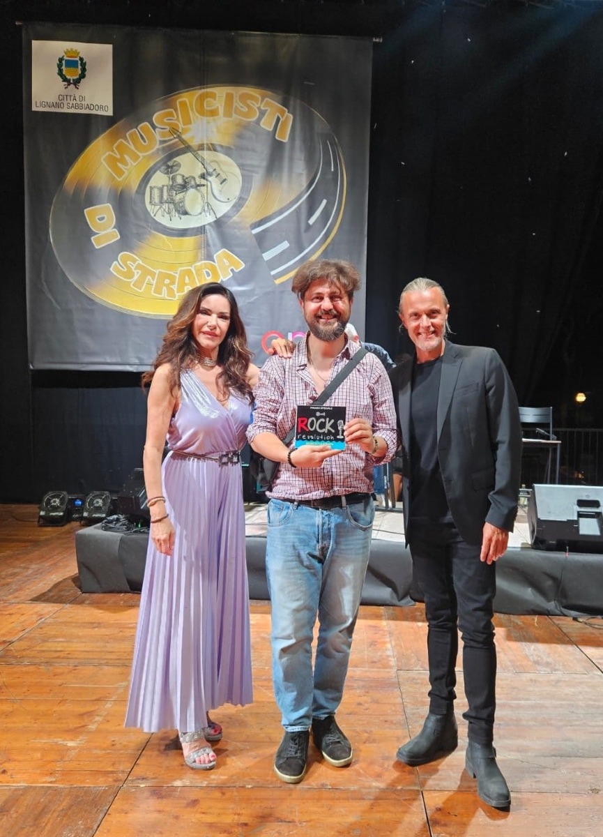 Asyle vince Musicisti di Strada a Lignano: pubblicazione del brano e premio da 1.500 euro