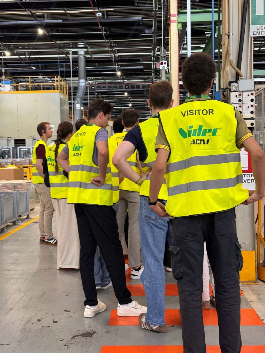 Pordenone, 40 studenti internazionali in visita a Nidec ACIM con la Summer School di Udine