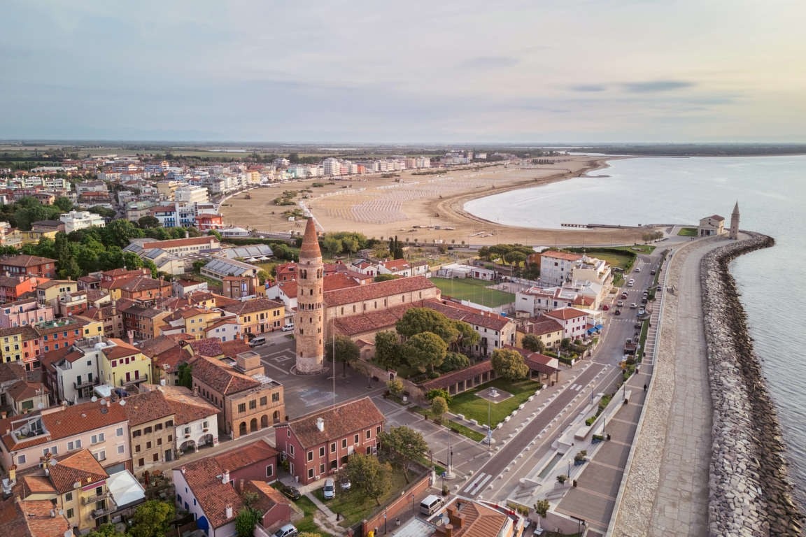 E-bike, orienteering e vela: le attività per famiglie del Cavallino Bianco a Caorle