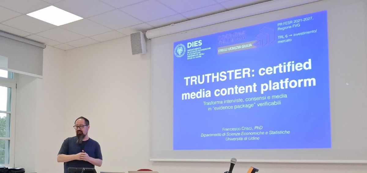 Udine, nasce Truthster: l’app che certifica foto, video e audio con blockchain