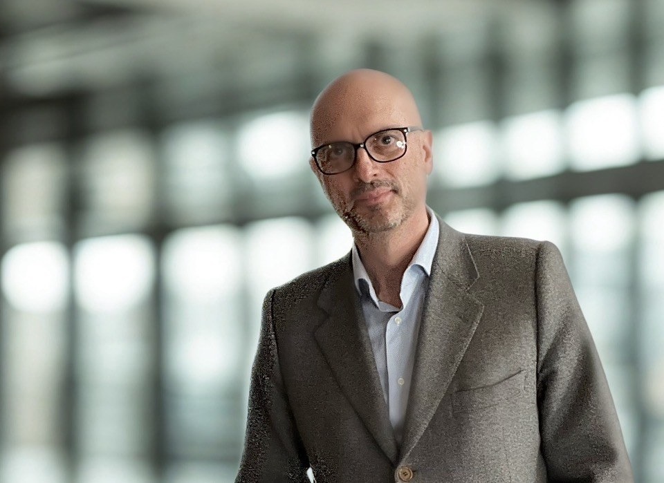 Lignano, Giuliano Pellizzari presenta “La terza clessidra” il 27 luglio all’Hotel Astro